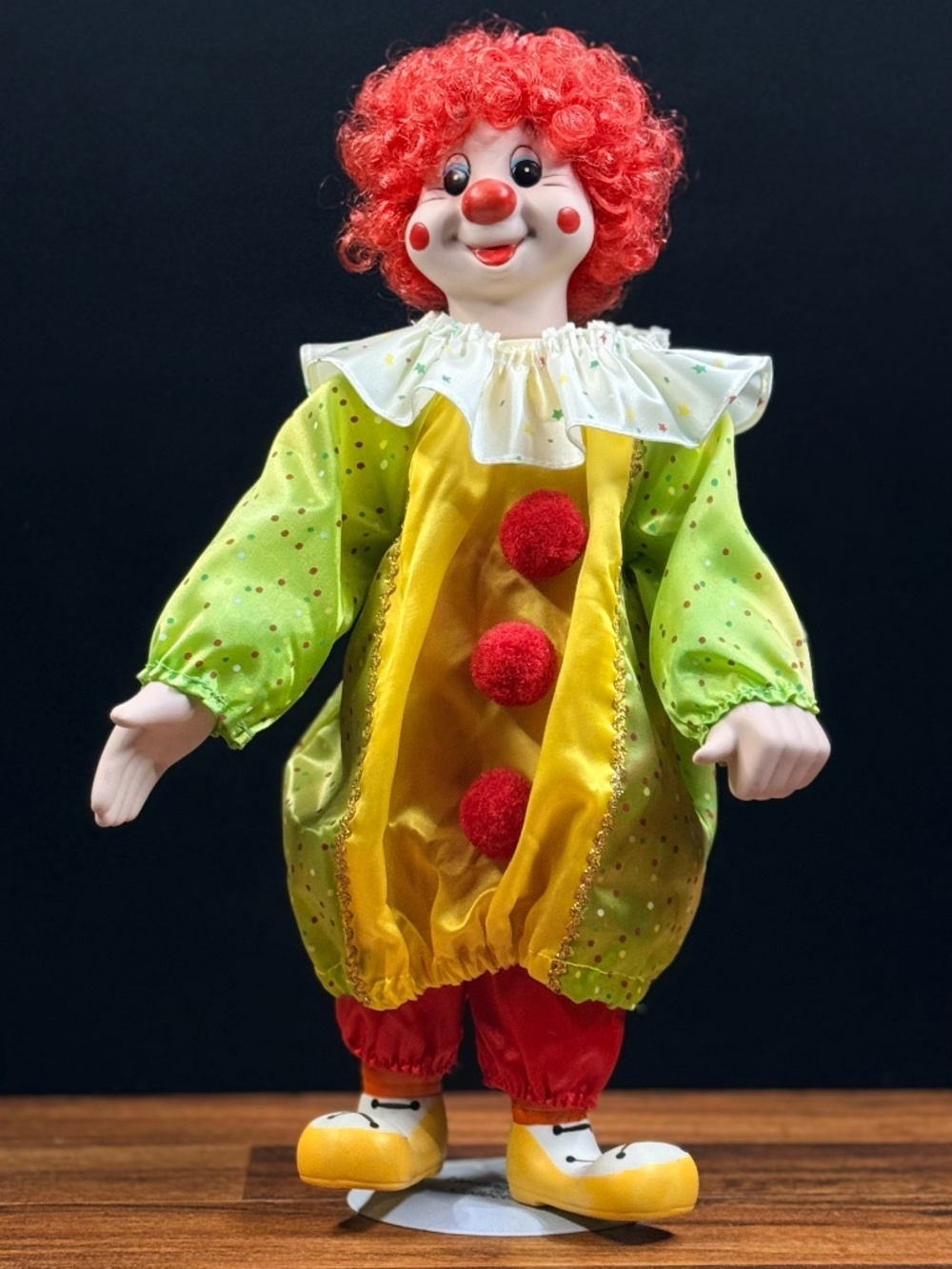 HERITAGE MINT LTD 1989 Clown Doll